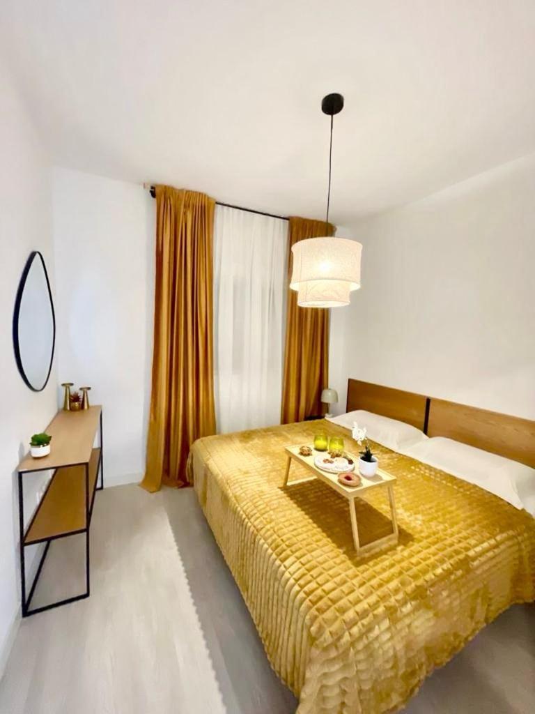 Апартаменты Historical Centre! Private Terrace & Gym-Near Public Parking Малага Экстерьер фото