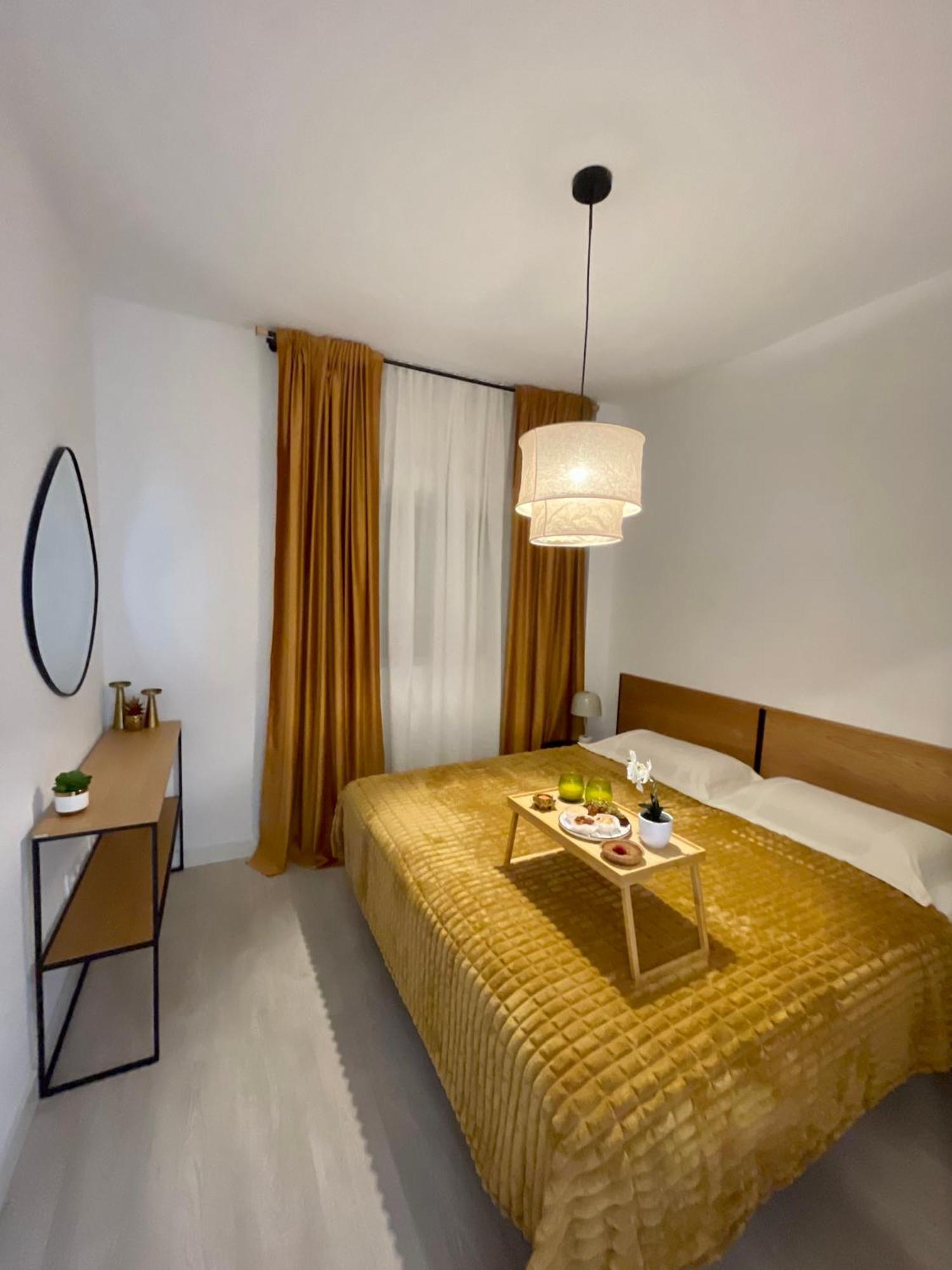 Апартаменты Historical Centre! Private Terrace & Gym-Near Public Parking Малага Экстерьер фото